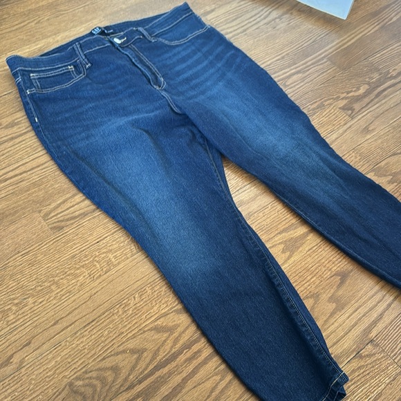 Gap High Rise Favorite Jegging - Picture 5 of 6